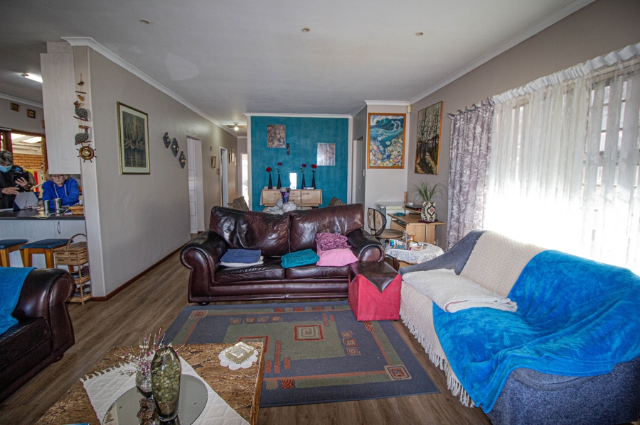 4 Bedroom Property for Sale in Franskraal Western Cape